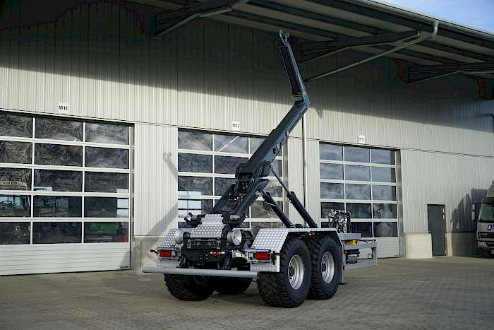 Hakenliftanhänger des Herstellers Kröger