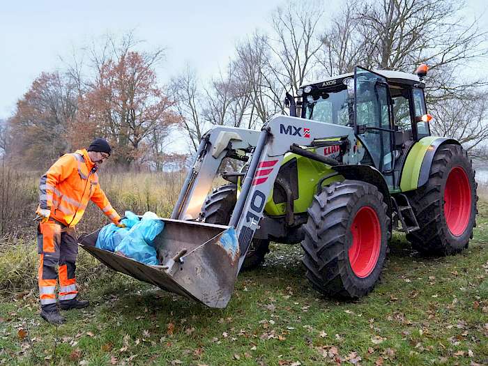 Papierkörbe werden geleert