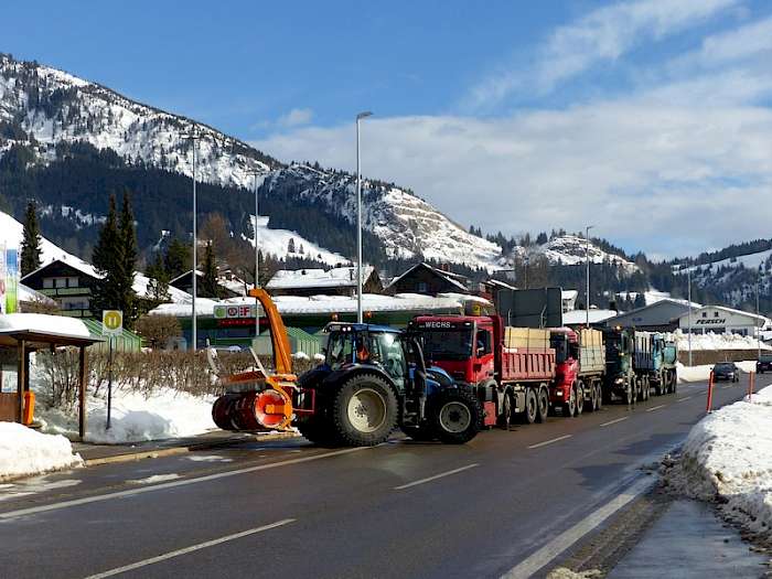 bad-hindelang-fraeskolonne
