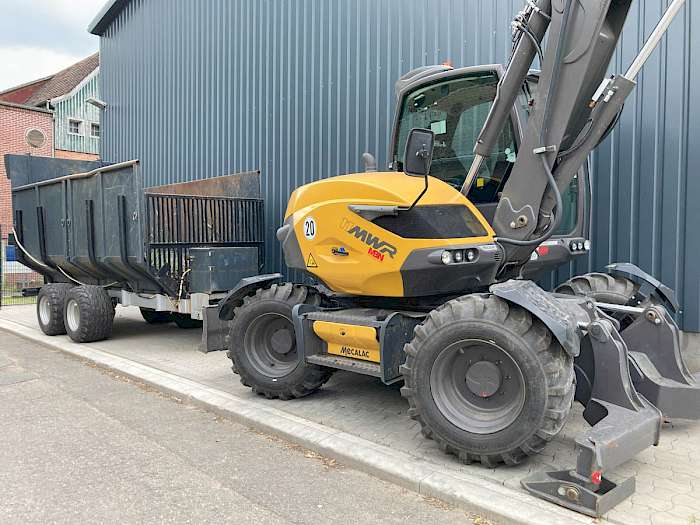 teleskoplader mit anhänger