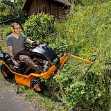 Hochgrasmäher mit Scheuchvorrichtung